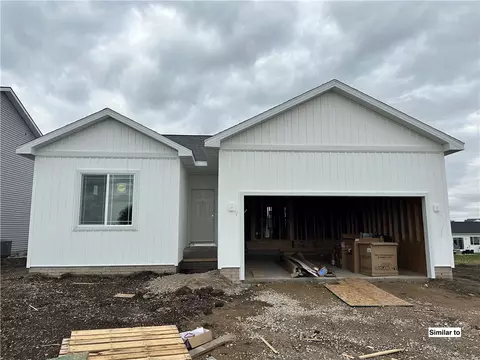 605 Ironwood Ave, Woodward, IA 50276