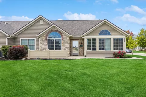 3305 SE Glenstone Dr #226, Grimes, IA 50111