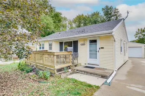 1324 Carrie Ave, Des Moines, IA 50315