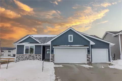 1024 Westridge St SW, Bondurant, IA 50035