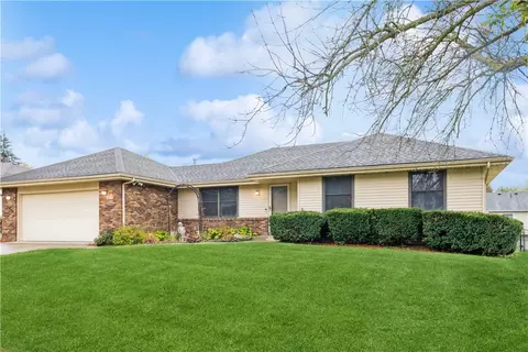 508 6th St NW, Altoona, IA 50009