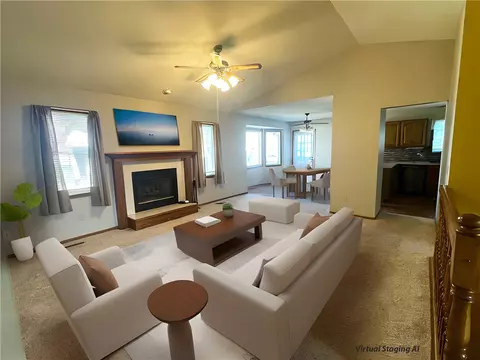 115 7th St NW, Altoona, IA 50009