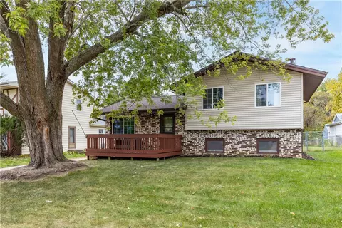 4106 Lay St, Des Moines, IA 50317