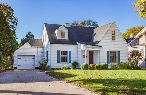 3808 Kingman Blvd, Des Moines, IA 50311