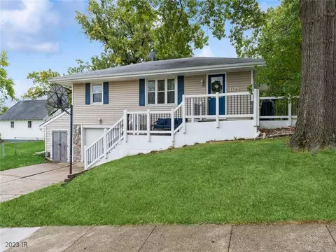 1105 W Iowa Ave, Indianola, IA 50125