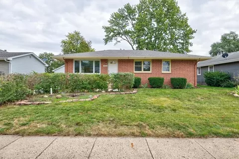 970 1st St, Waukee, IA 50263