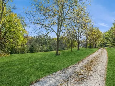 15248 88th Ln, Indianola, IA 50125
