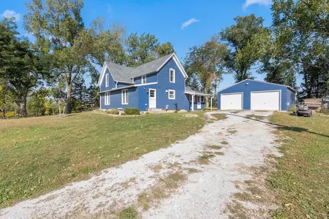 67589 180th St, Nevada, IA 50201