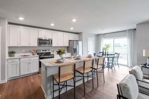 2472 SE Morningdew Dr, West Des Moines, IA 50265