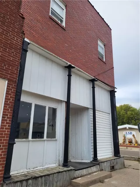 126 N Commerce St, Monroe, IA 50170