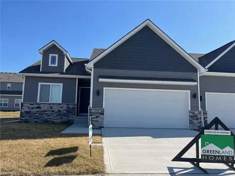 3337 NW Coral Ln, Ankeny, IA 50023
