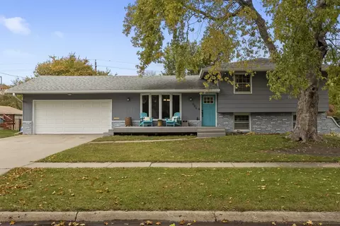 606 SE 10th St, Ankeny, IA 50021