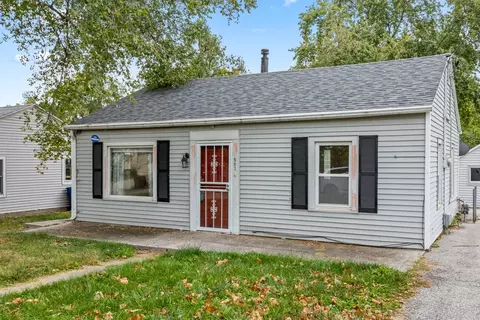 1503 E Creston Ave, Des Moines, IA 50320