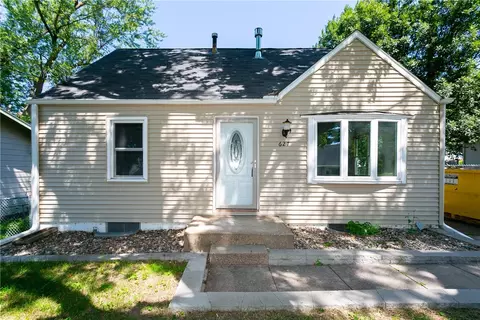 627 Emma Ave, Des Moines, IA 50315