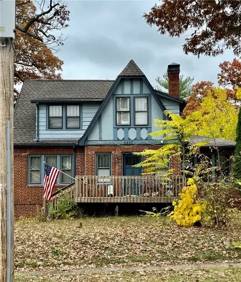 1617 23rd St, Des Moines, IA 50310
