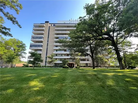 3663 Grand Ave #308, Des Moines, IA 50312