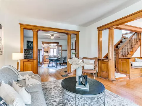 2809 Kingman Blvd, Des Moines, IA 50311