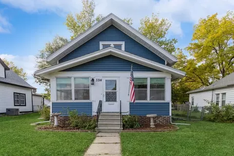 3314 Oxford St, Des Moines, IA 50313