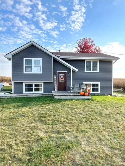 410 Iowa St, Saint Marys, IA 50241