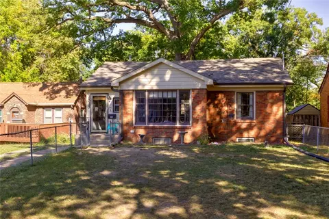 2515 Payne Rd, Des Moines, IA 50310