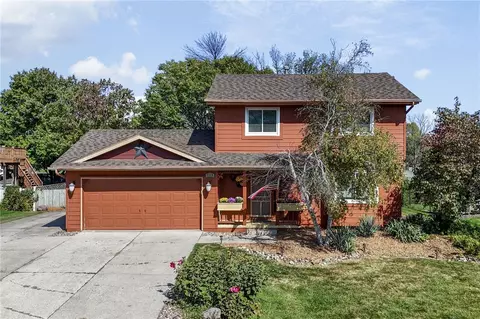 113 SW Kennybrook Dr, Grimes, IA 50111