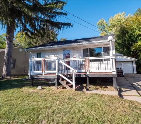 1315 Wade St, Des Moines, IA 50315