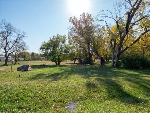 2041 2nd St, Spring Hill, IA 50125