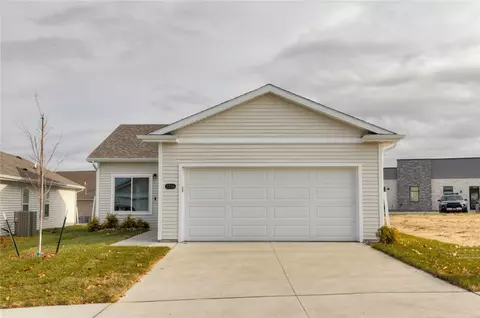 2326 Legacy Dr, Norwalk, IA 50211