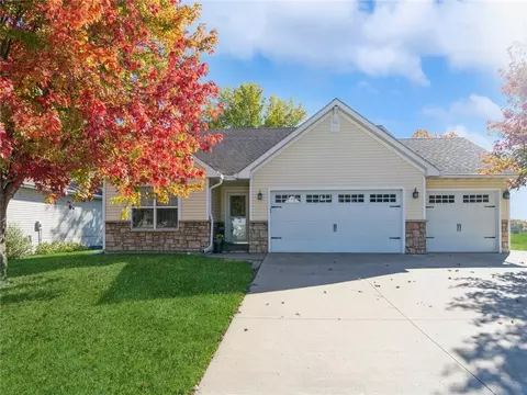 2459 E Highview Dr, Des Moines, IA 50320