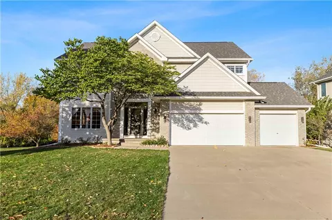 1504 NW 125th St, Clive, IA 50325