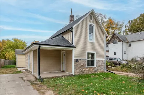 913 E Washington Ave, Des Moines, IA 50316
