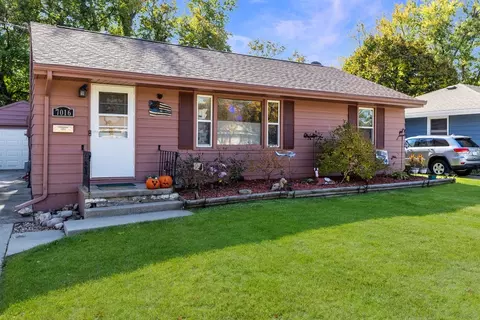 7016 Prairie Ave, Urbandale, IA 50322