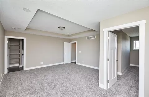 670 SE Mesa Dr, Waukee, IA 50263