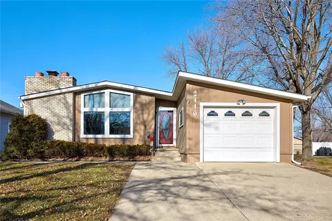 2416 Lucinda St, Perry, IA 50220