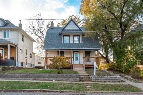 1526 4th St, Des Moines, IA 50314