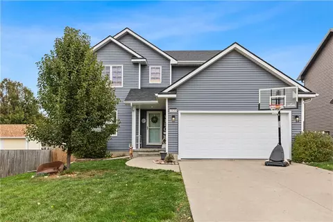 1523 3rd Ave SE, Altoona, IA 50009