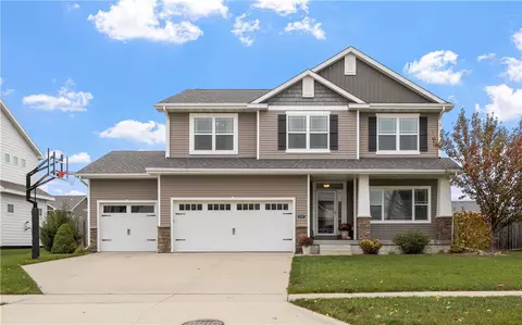 4707 NE Hillcrest Ct, Ankeny, IA 50021