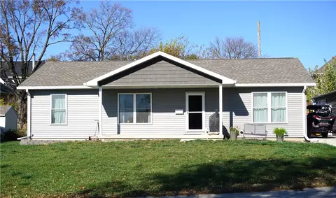 117 E High St, Winterset, IA 50273