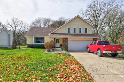3736 SW 33rd St, Des Moines, IA 50321