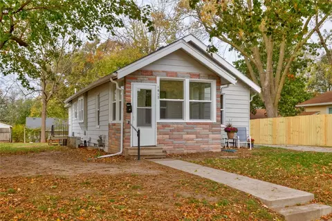1612 E 32nd Ct, Des Moines, IA 50317