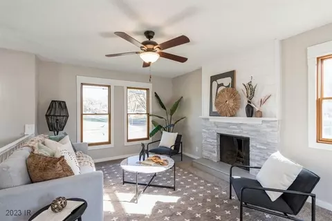 2500 E 25th St, Des Moines, IA 50317