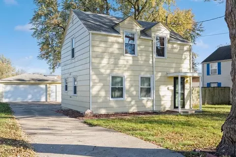 1237 E 25th St, Des Moines, IA 50317