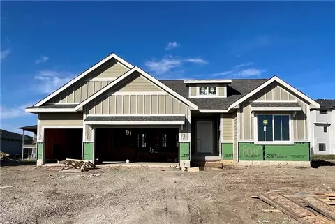 809 NE 21st St, Grimes, IA 50111