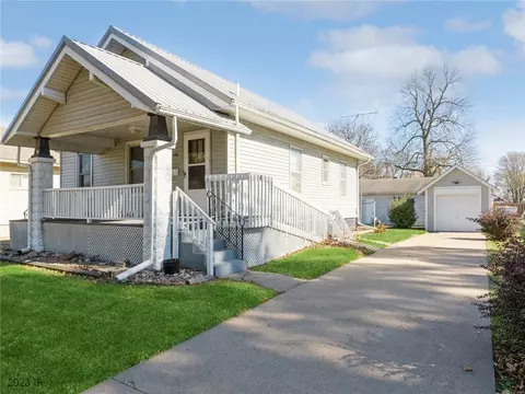 406 S Main St, Melcher Dallas, IA 50163