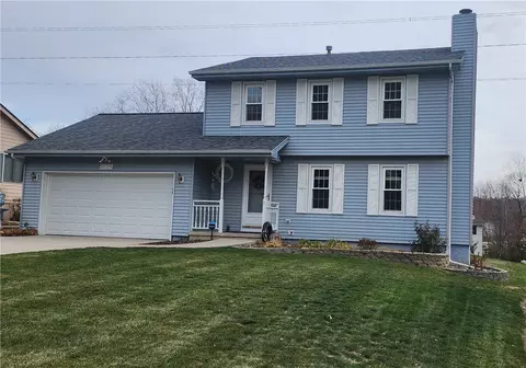 5025 Kimberly Dr, Pleasant Hill, IA 50327