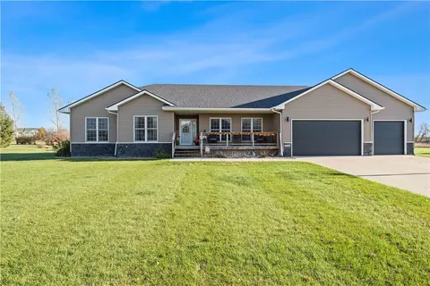 1114 Sand Cherry Ln, Huxley, IA 50124