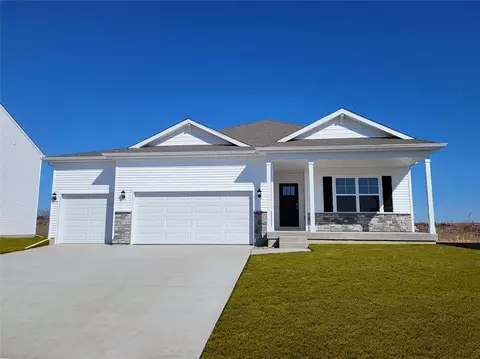 1121 33rd St SE, Altoona, IA 50009