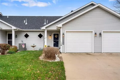 2312 Bos Landen Dr #2, Pella, IA 50219