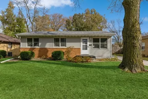 105 NW Des Moines St, Ankeny, IA 50023