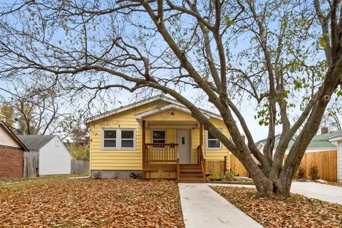 3712 11th St, Des Moines, IA 50313